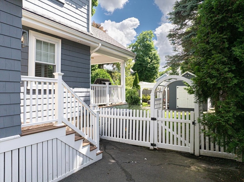 11 Fairlawn