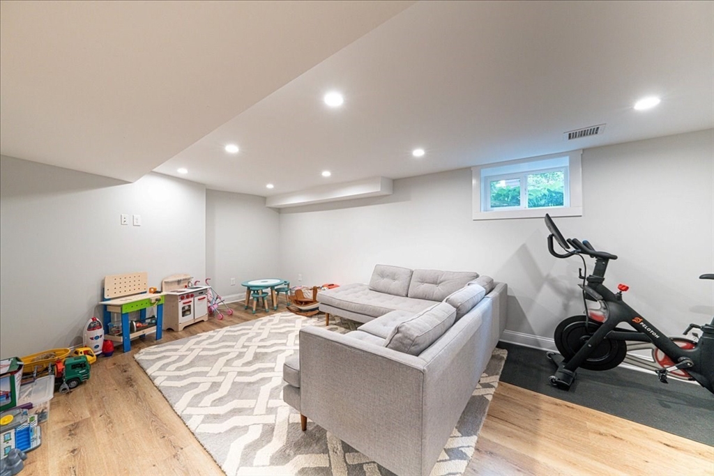 11 Fairlawn
