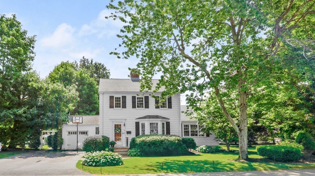 15 Frederick Dr