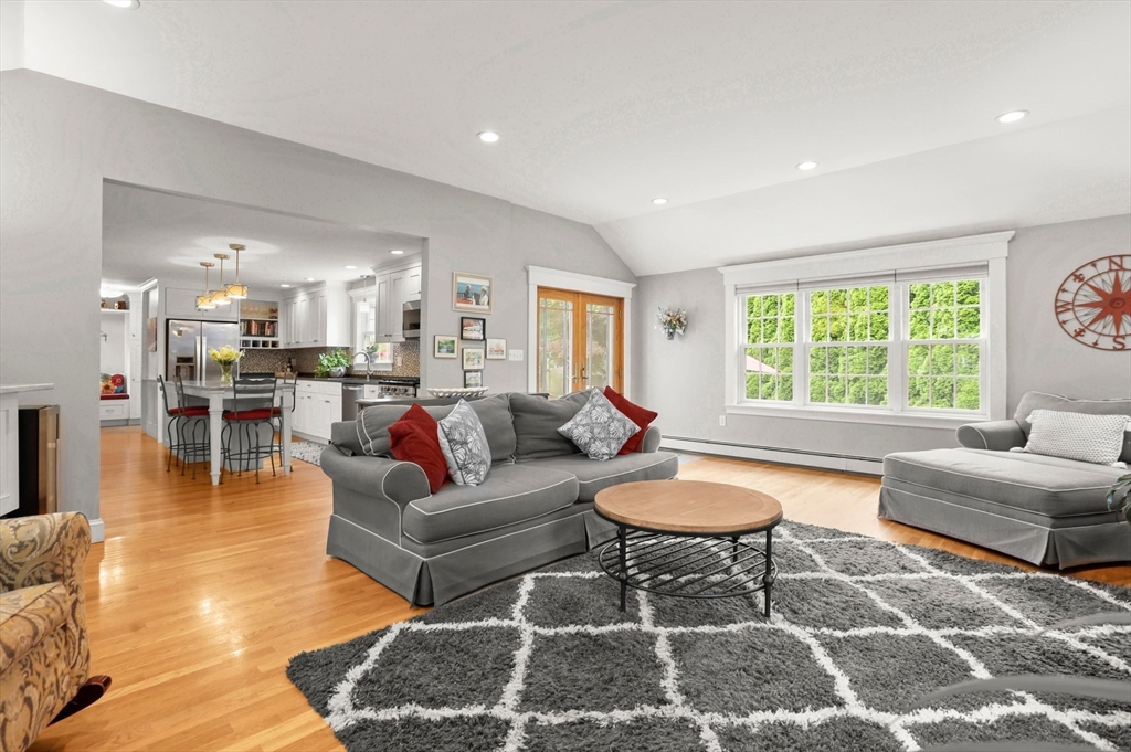 15 Frederick Dr