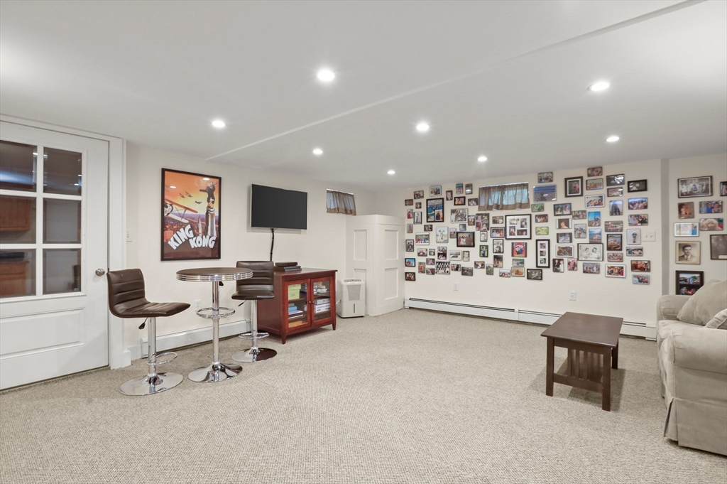 15 Frederick Dr