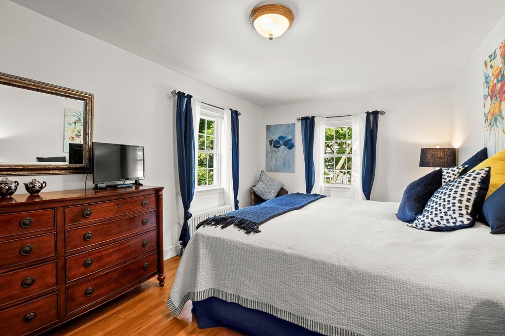 15 Frederick Dr