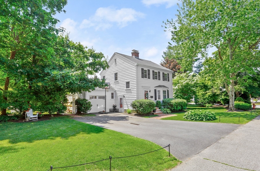 15 Frederick Dr