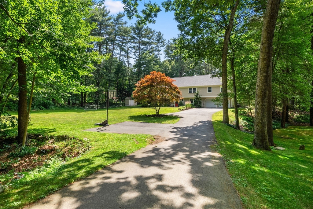 15 Saddle Ridge Rd