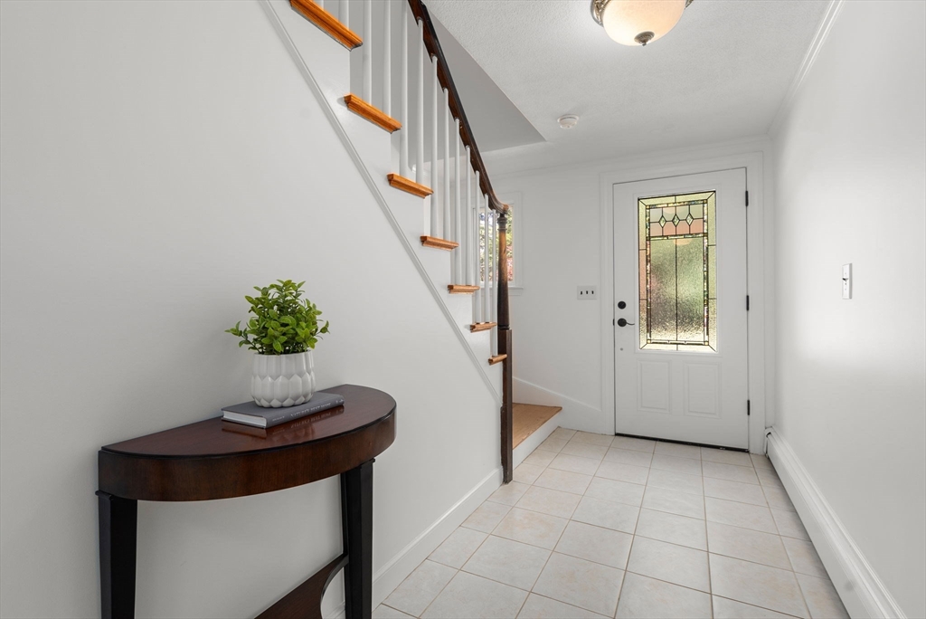 15 Saddle Ridge Rd