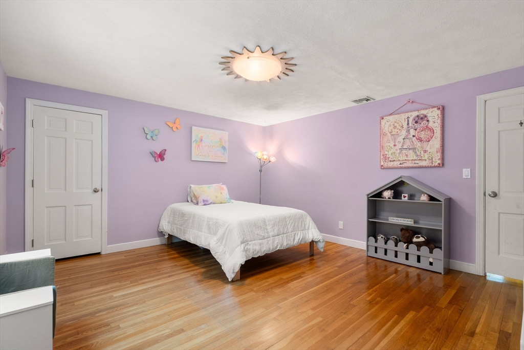 15 Saddle Ridge Rd