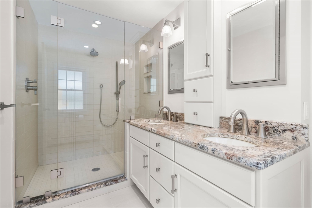 15 Saddle Ridge Rd