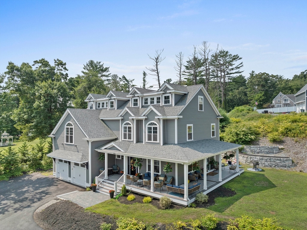 684 Holly Rd