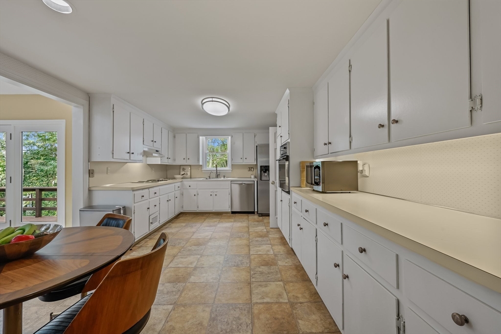 9 Tower Dr