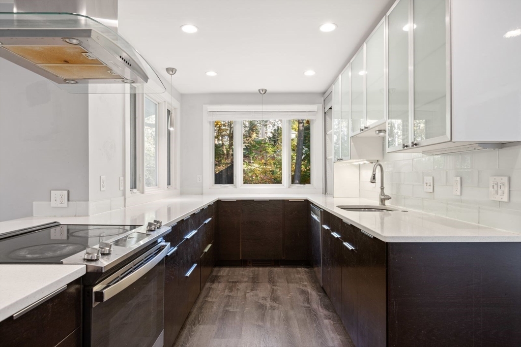 5 Greystone Rd