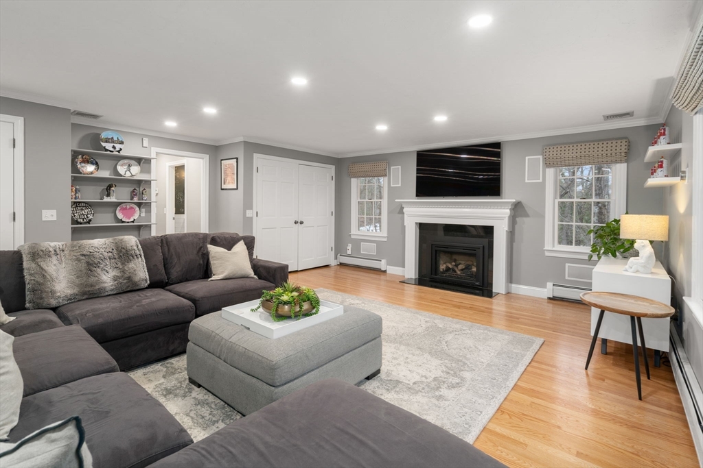 27 Cedar Hill Rd