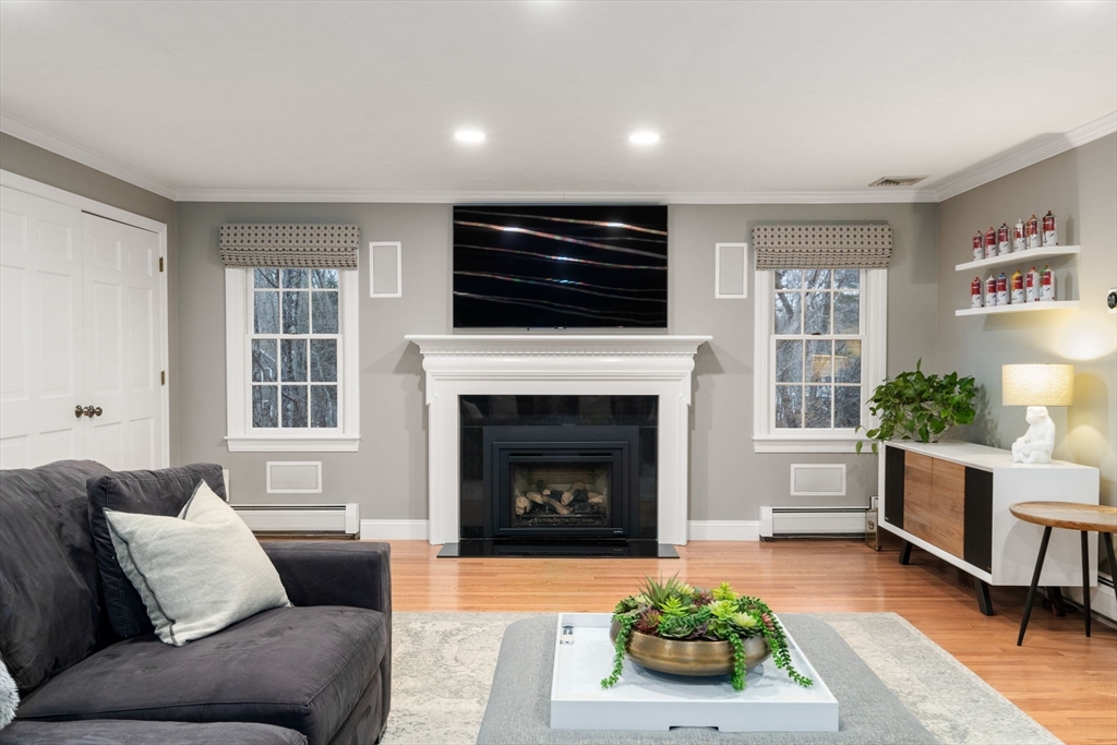 27 Cedar Hill Rd