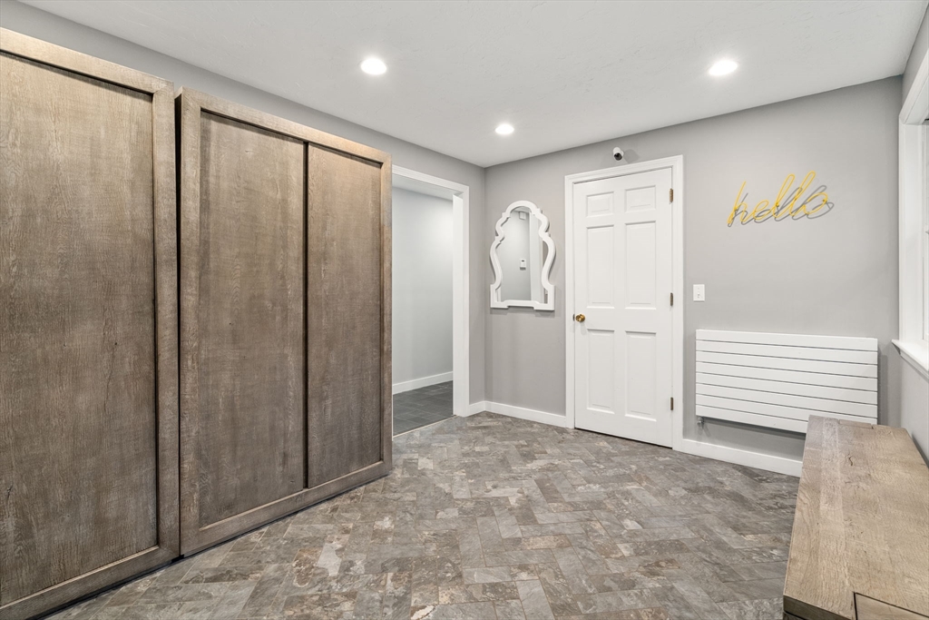 27 Cedar Hill Rd