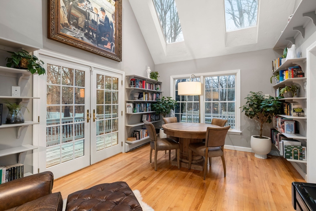 27 Cedar Hill Rd