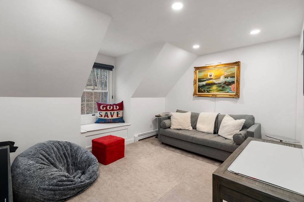 27 Cedar Hill Rd
