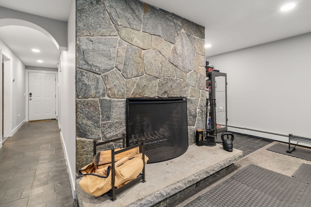 27 Cedar Hill Rd