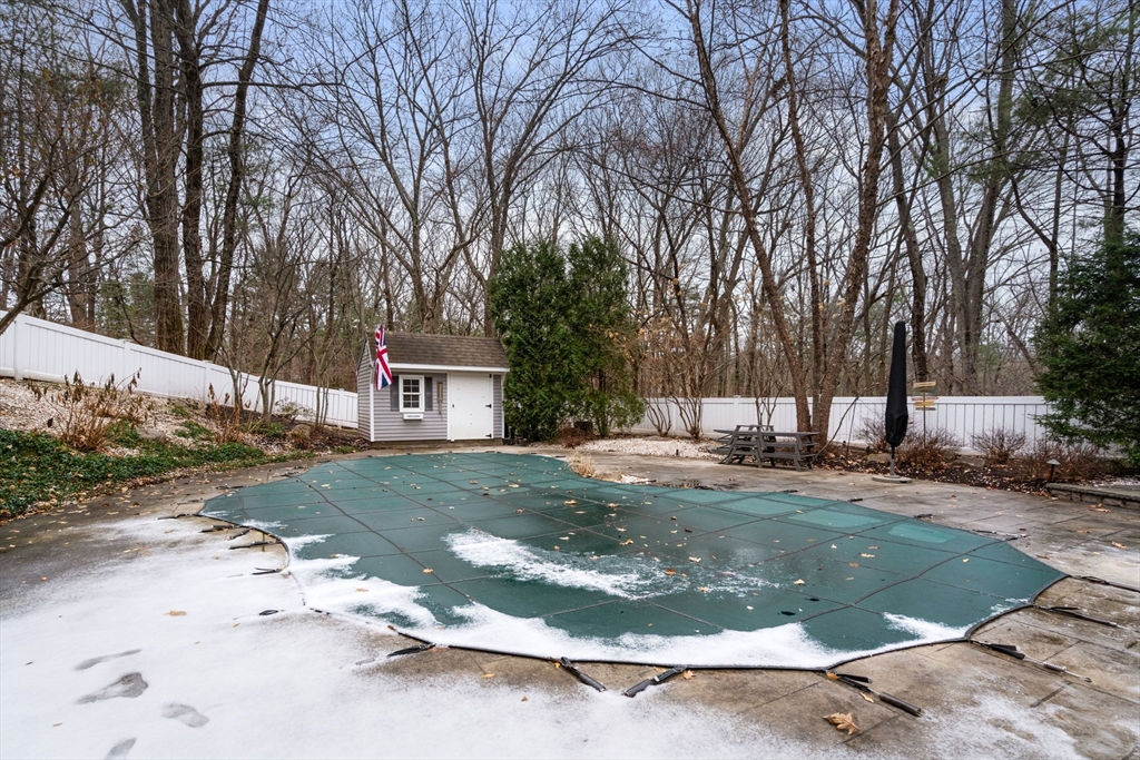 27 Cedar Hill Rd