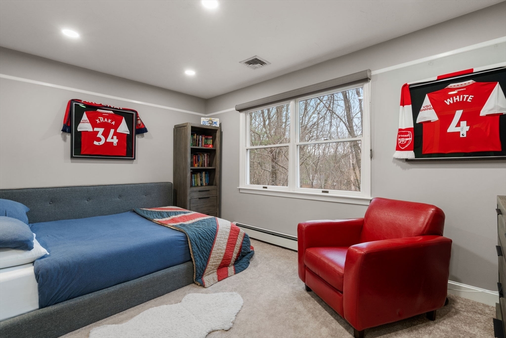 27 Cedar Hill Rd