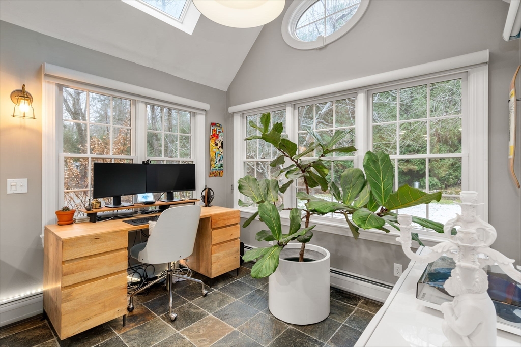 27 Cedar Hill Rd