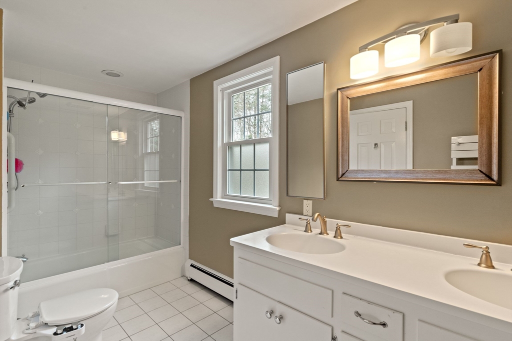 3 Surrey Ln