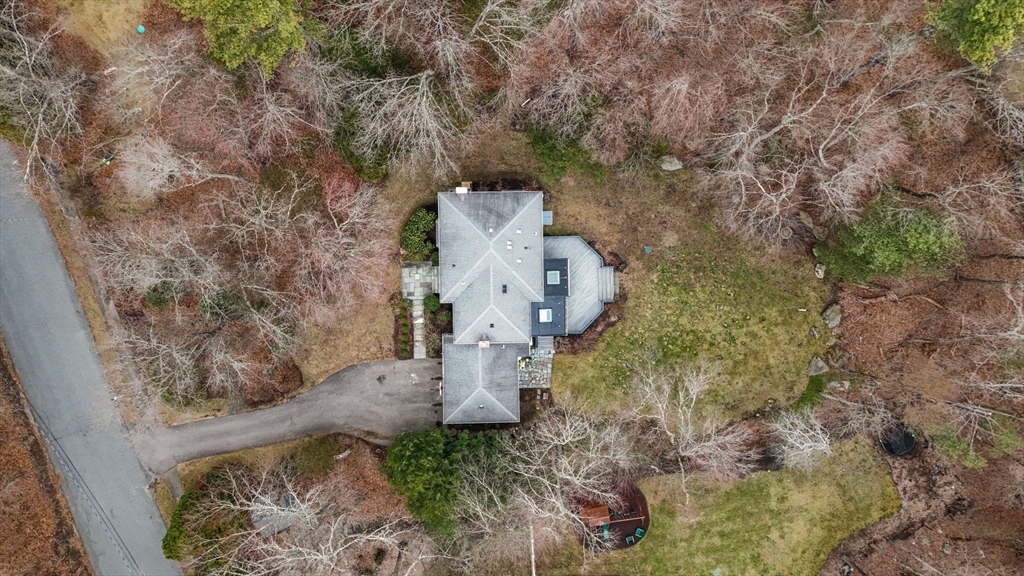 3 Surrey Ln