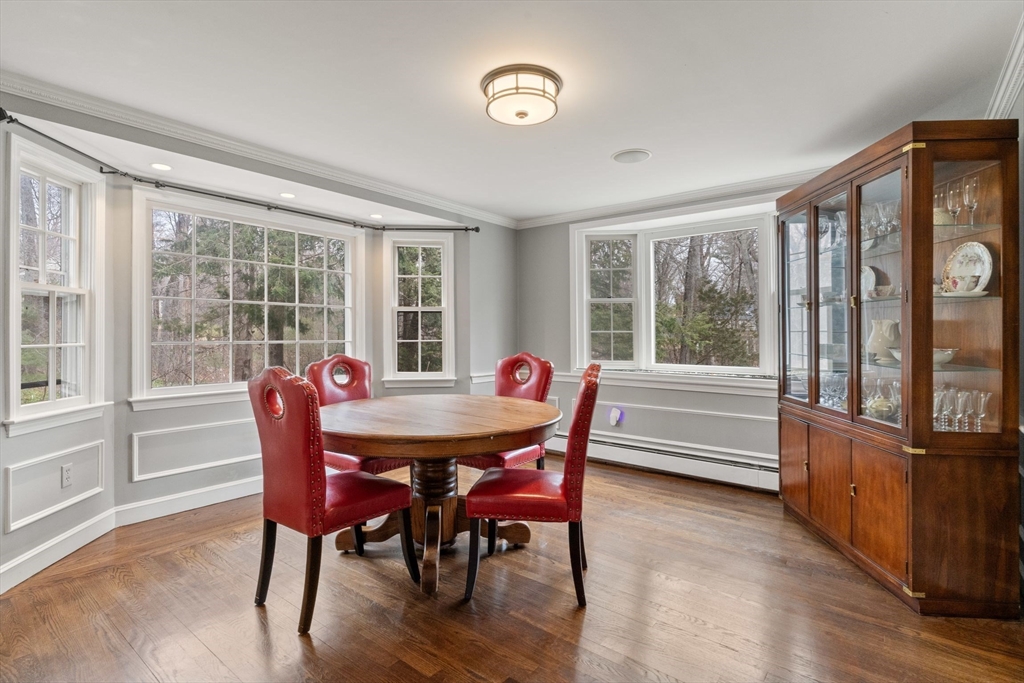 3 Surrey Ln