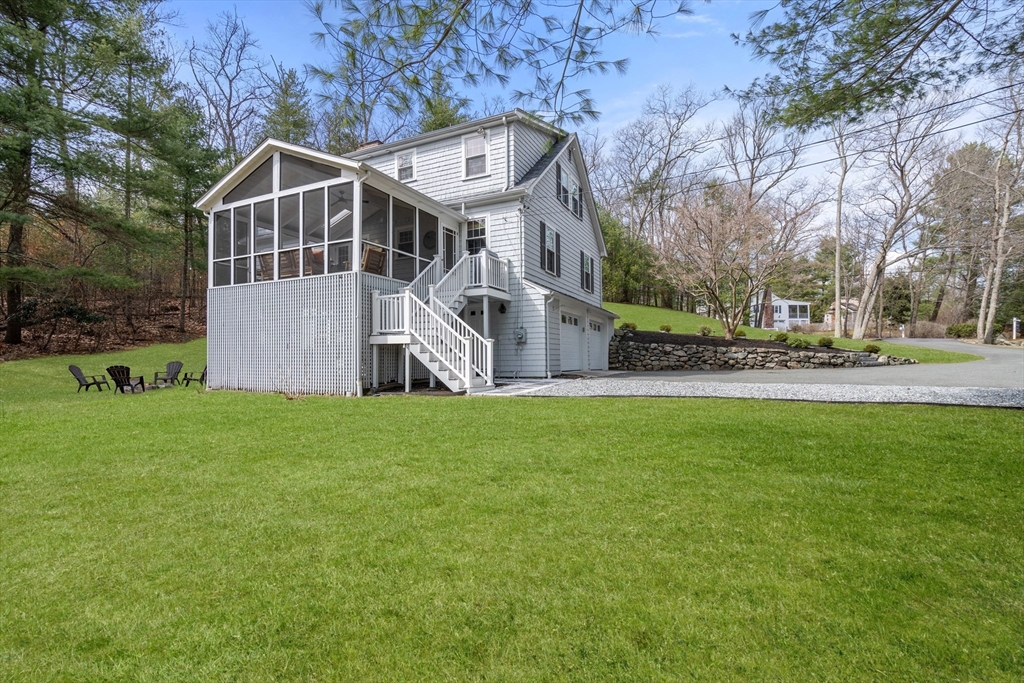 49 Woodland St
