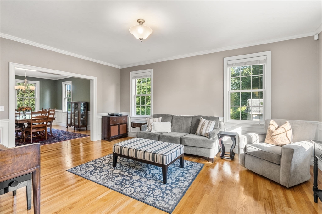 97 Great Plain Ave