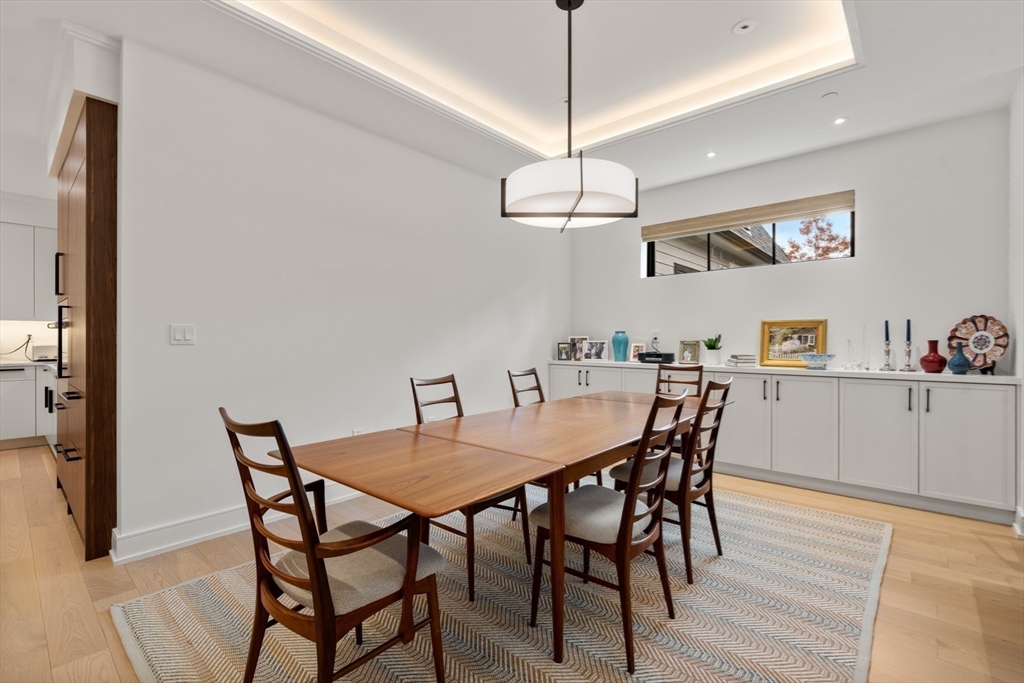 148 Weston Rd # 208