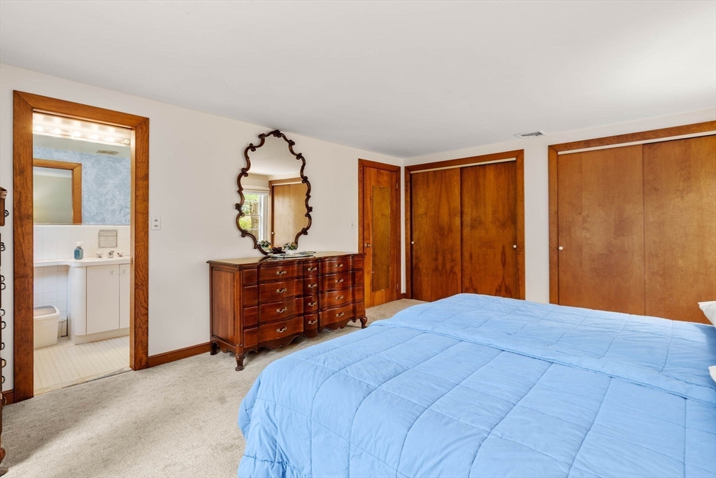 30 Richardson Dr
