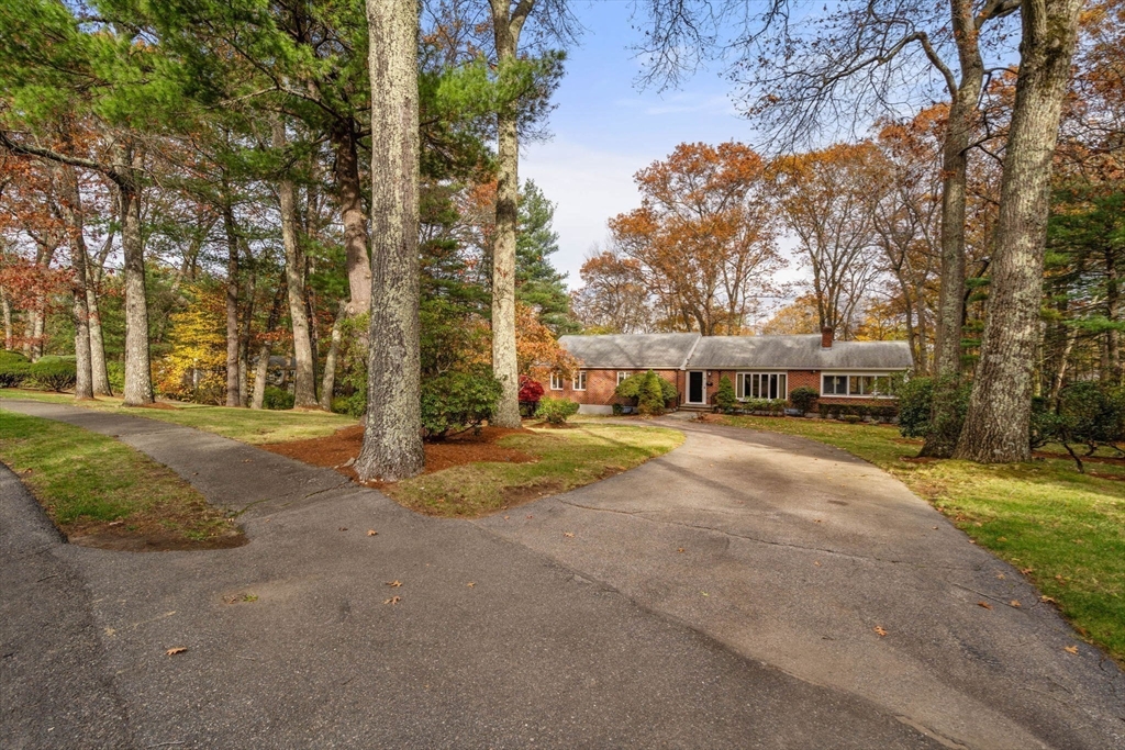30 Richardson Dr