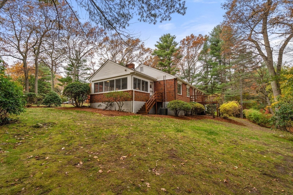 30 Richardson Dr