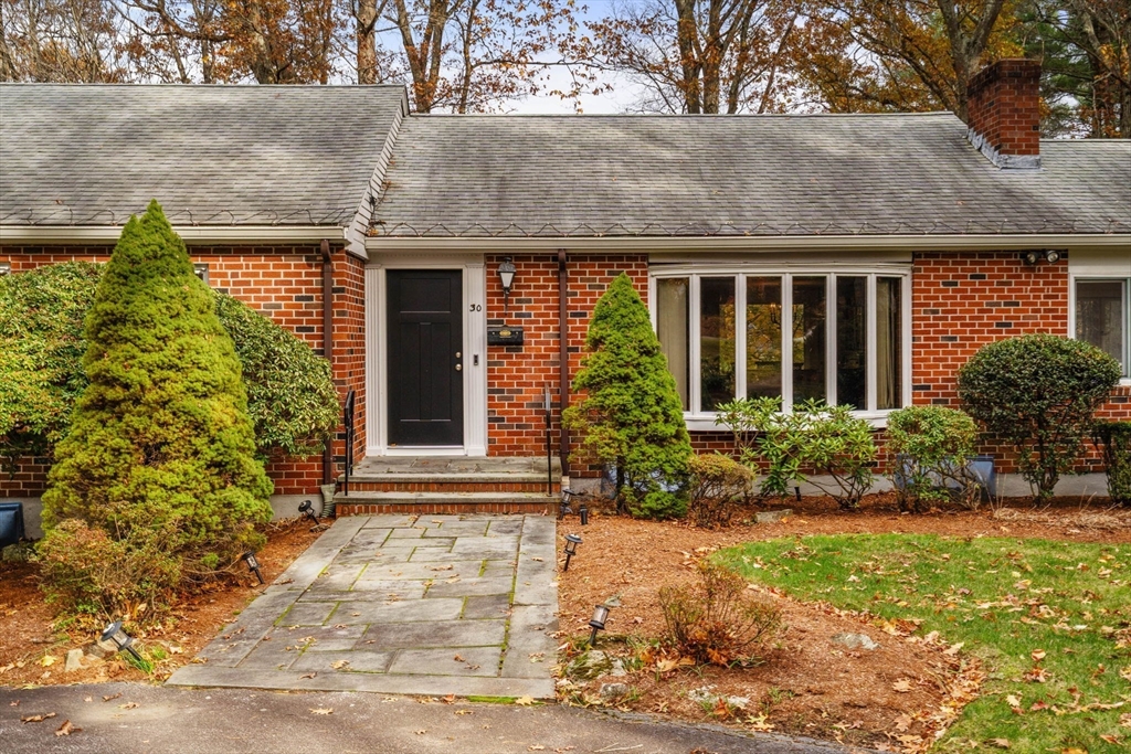 30 Richardson Dr