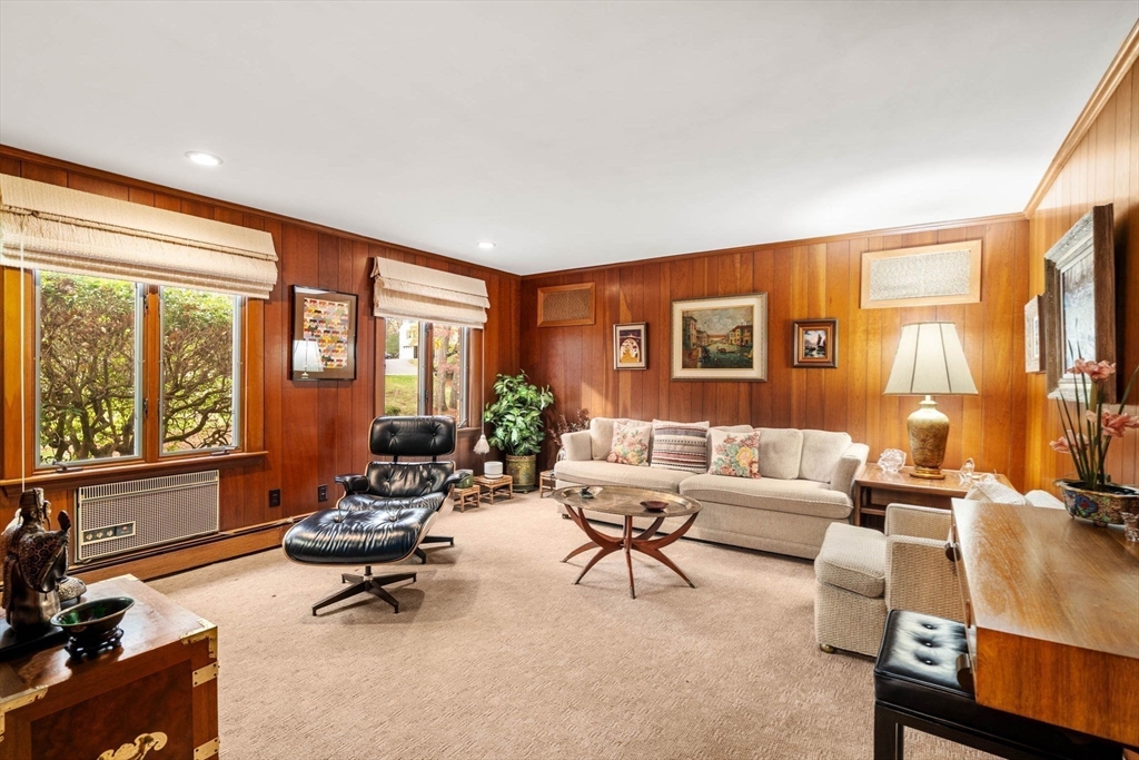 30 Richardson Dr
