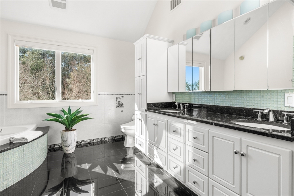 8 Onion River Road
