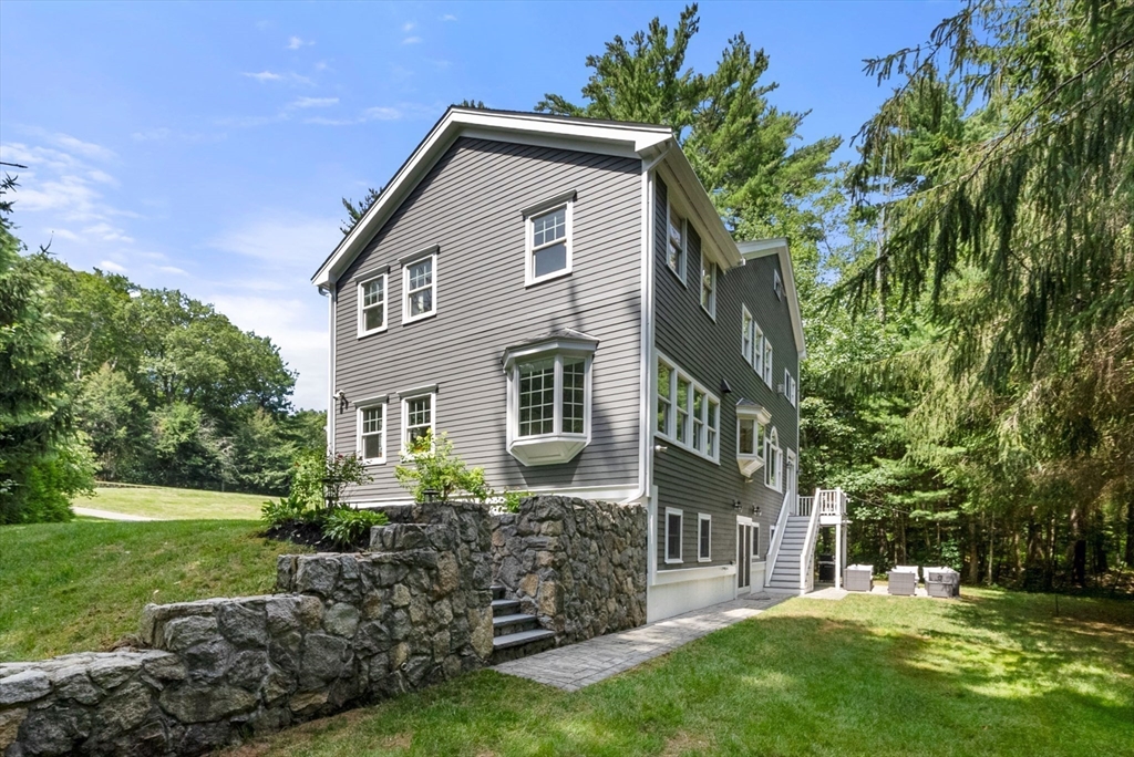 146 Pine St