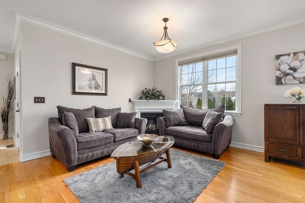 6 Pinewood Road
