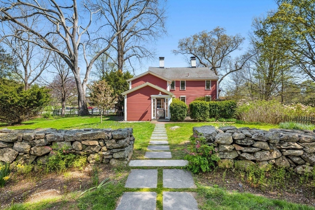 3 Maple St