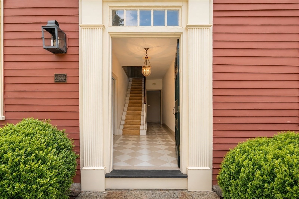 3 Maple St