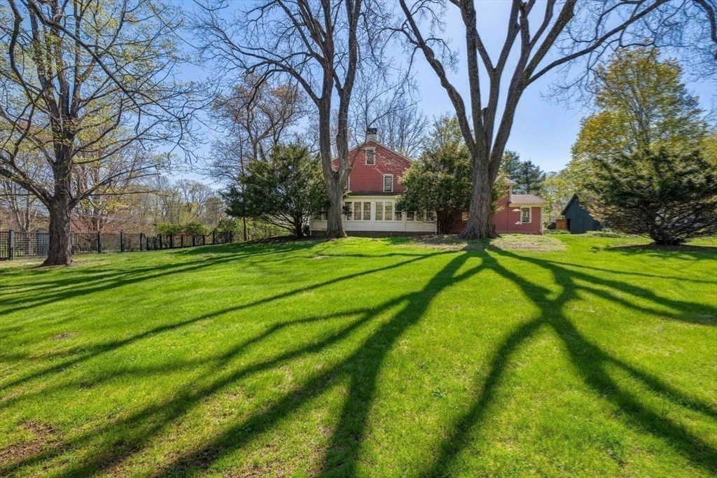 3 Maple St