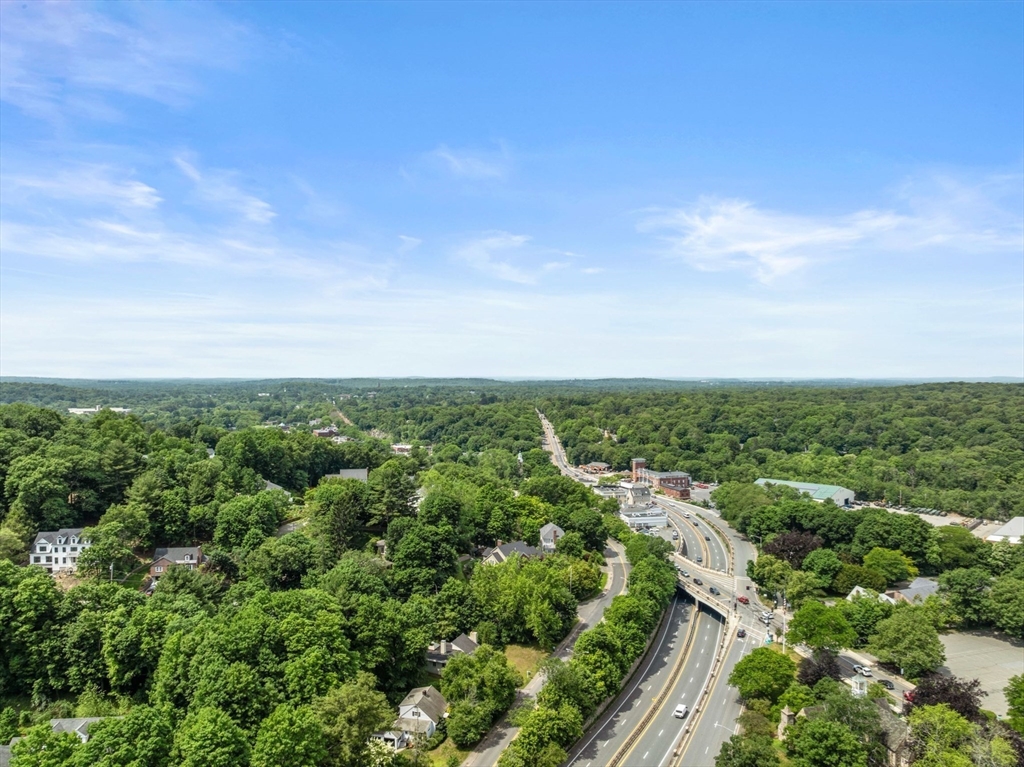 6 Wareland Rd