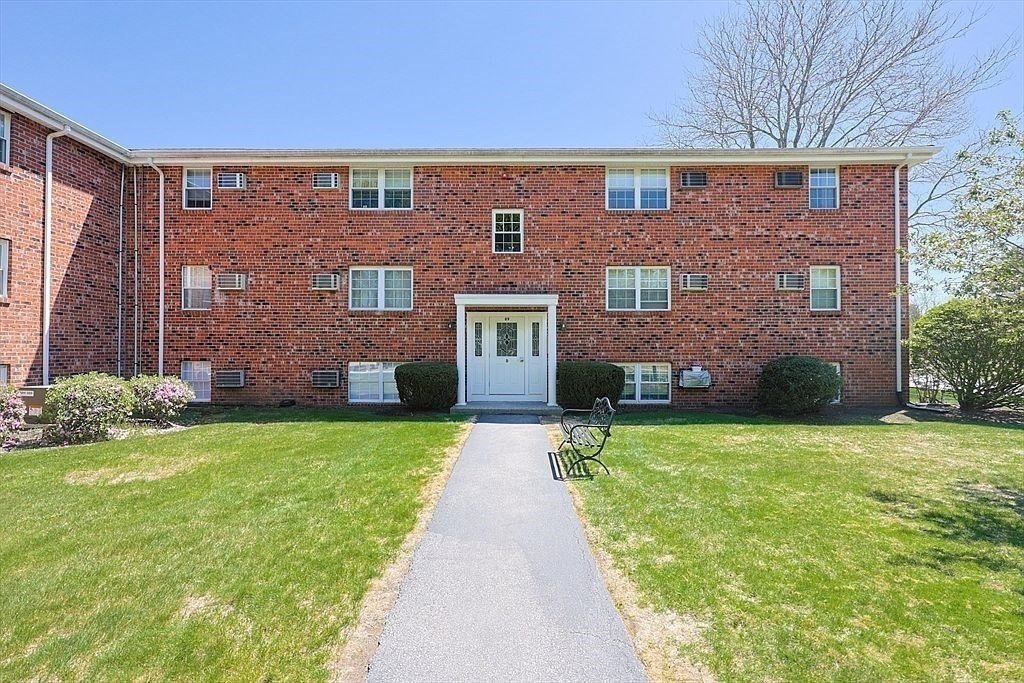 89 Pleasant St # D11