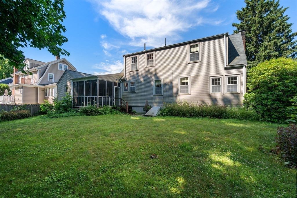 278 Common St