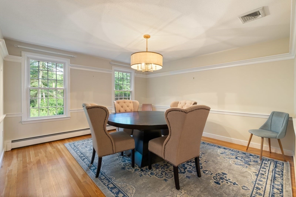 30 Stanhope Dr