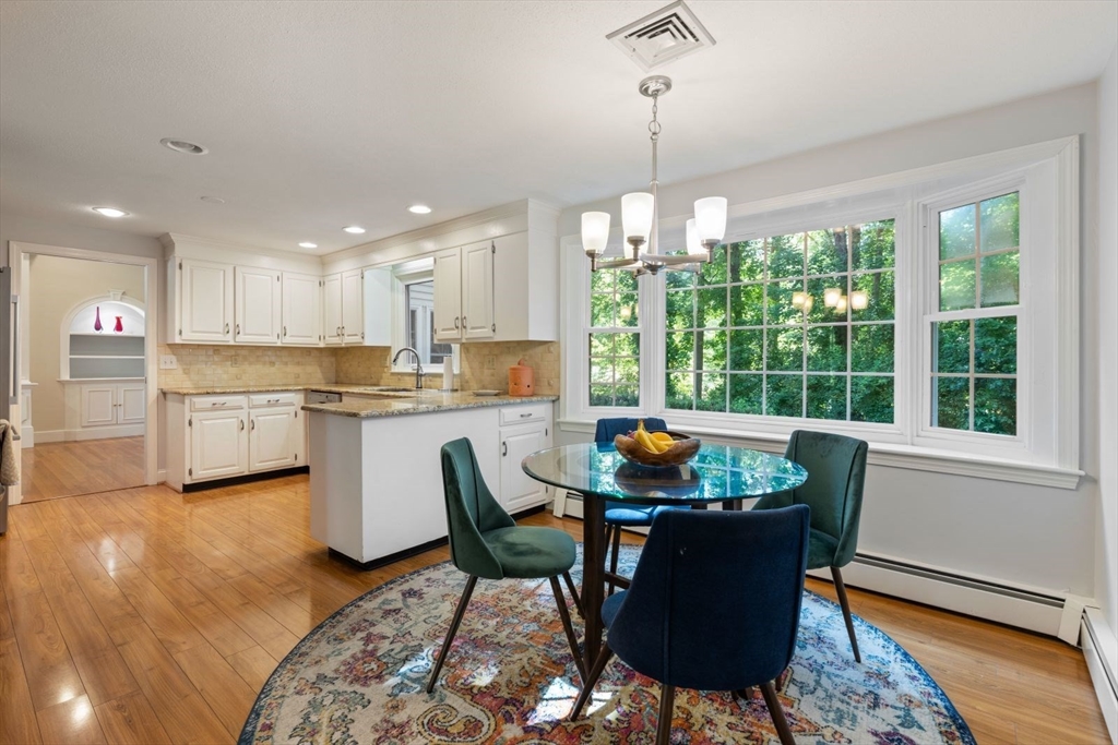 30 Stanhope Dr