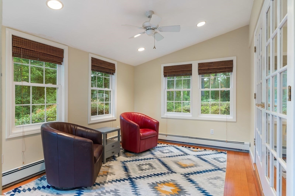 30 Stanhope Dr