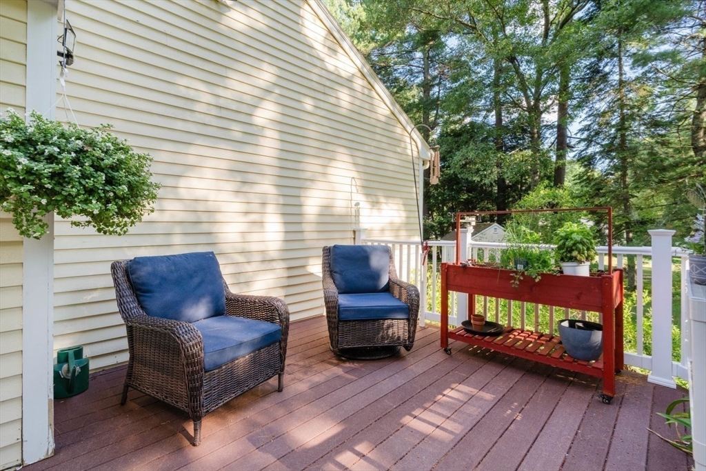 30 Stanhope Dr