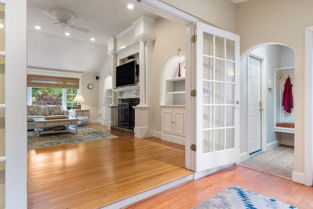 30 Stanhope Dr