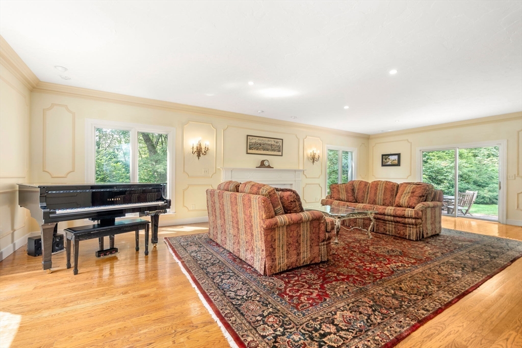 11 Fox Run Rd