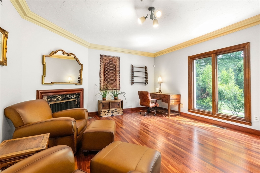 11 Fox Run Rd
